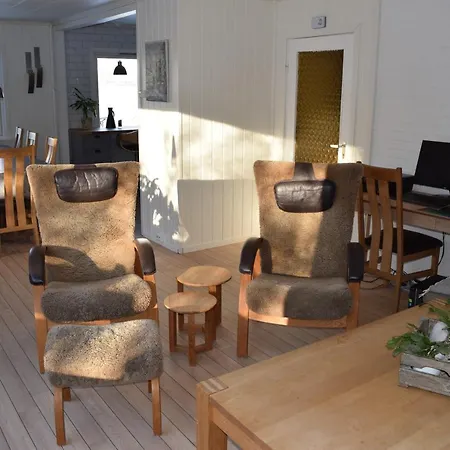 Captains House Hamneide